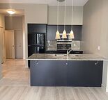 Newly Renovated 1 BDRM+DEN Condo at Heritage C-Train Station