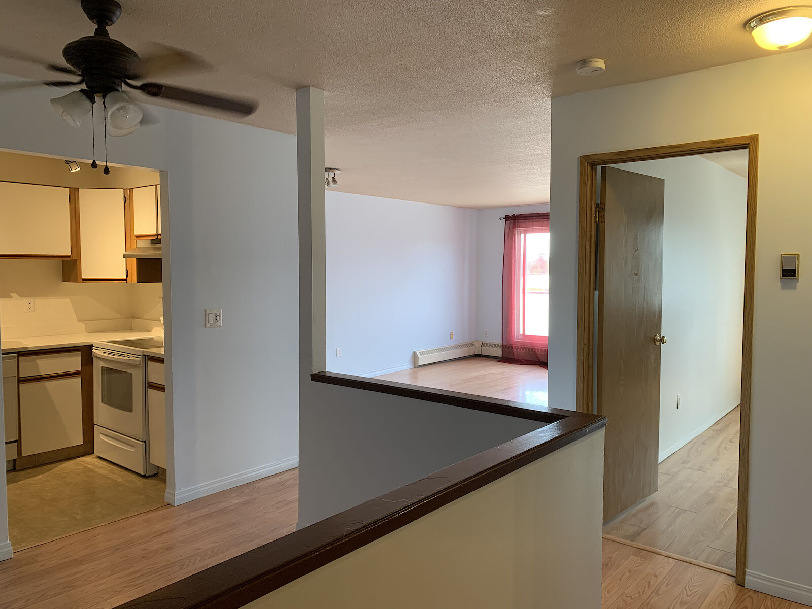 Calgary 1 bedroom Condo Unit for rent. Property photo: 528873-1
