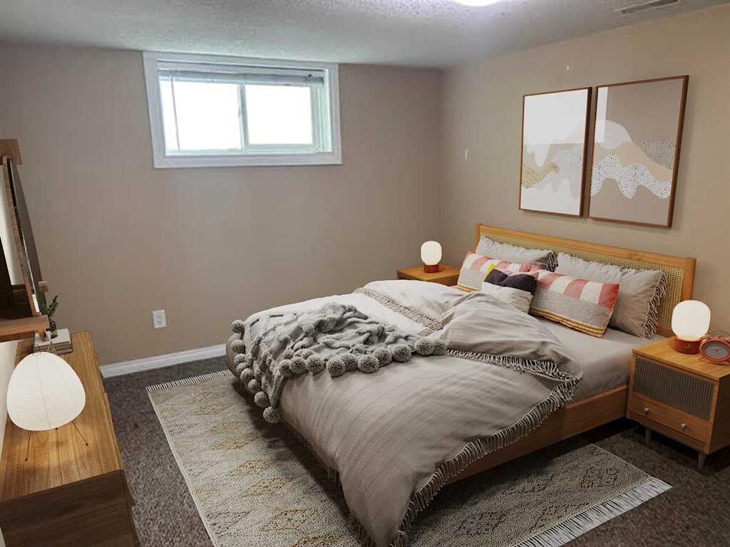 Calgary 6 bedrooms Room For Rent for rent. Property photo: 528877-1