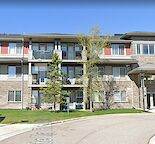 2 bed 2 bath cozy apartment unit with heated unground parking/locker for rent