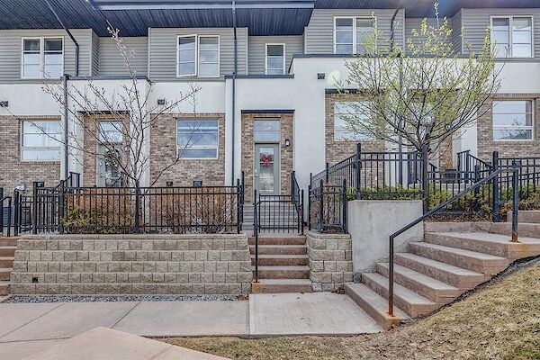 Calgary 3 bedrooms Townhouse for rent. Property photo: 529118-2