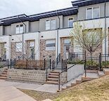 Modern 3-Bedroom Townhouse in Aspen Woods-Double Garage-Great Location