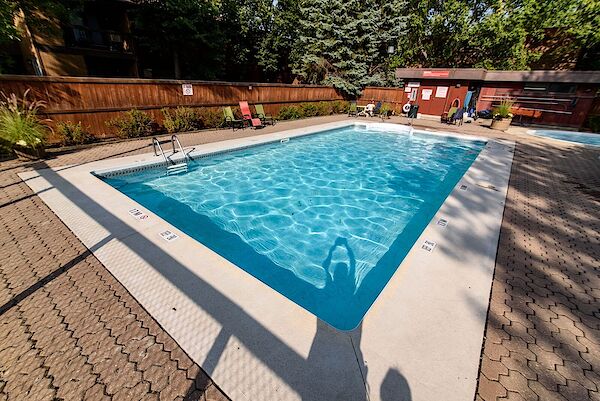 Winnipeg Townhouse For Rent | Booth | Moray Village Phase III (The | ID ...