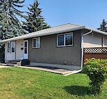 Beautifully renovated 2 bedroom main floor rental