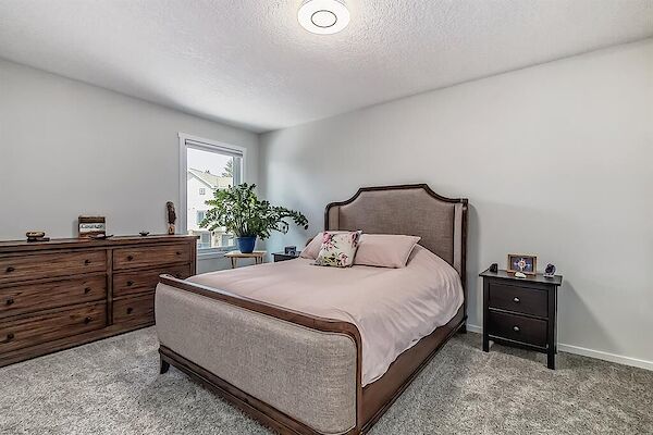 Calgary 3 bedrooms Townhouse for rent. Property photo: 530325-2