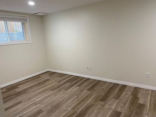 Calgary studio Basement for rent. Property photo: 530447-3