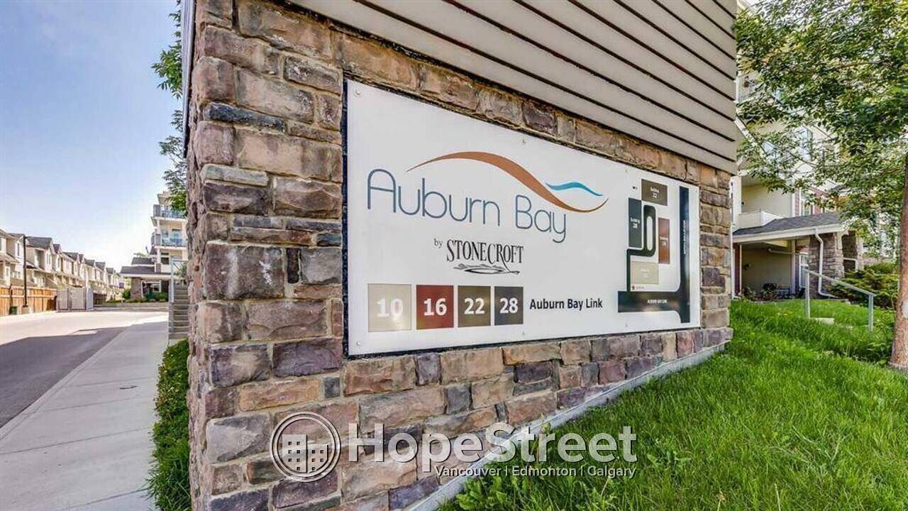 Calgary 2 bedrooms Condo Unit for rent. Property photo: 530510-1