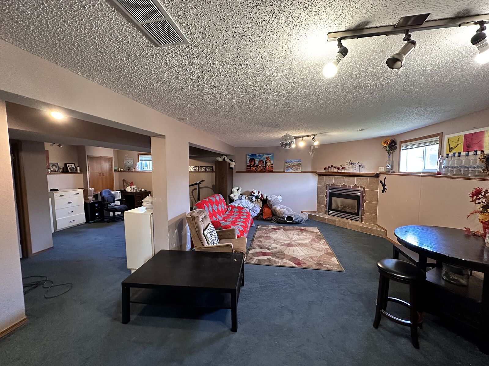 Calgary 1 bedroom Basement for rent. Property photo: 530749-1