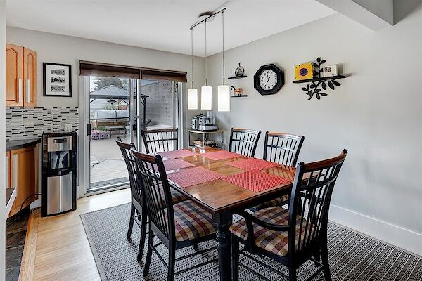 Calgary 4 bedrooms House for rent. Property photo: 530815-3