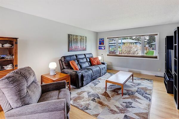 Calgary 4 bedrooms House for rent. Property photo: 530815-2