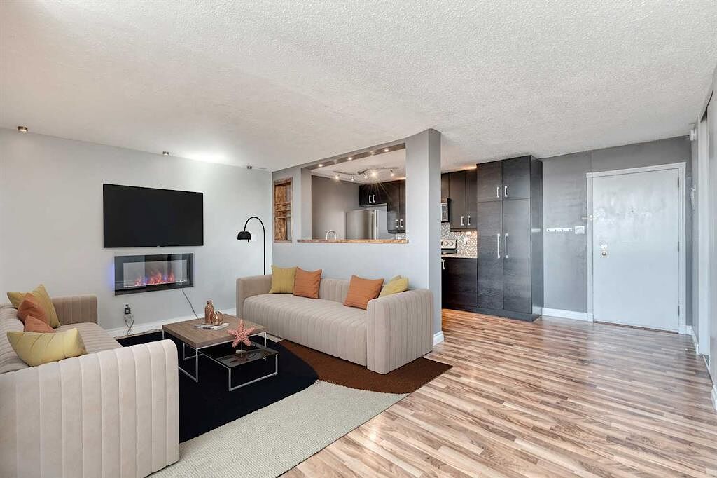 Calgary 1 bedrooms Apartment for rent. Property photo: 531774-1