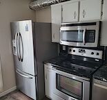 Newly renovated townhouse for rent. Excellent property and lawn