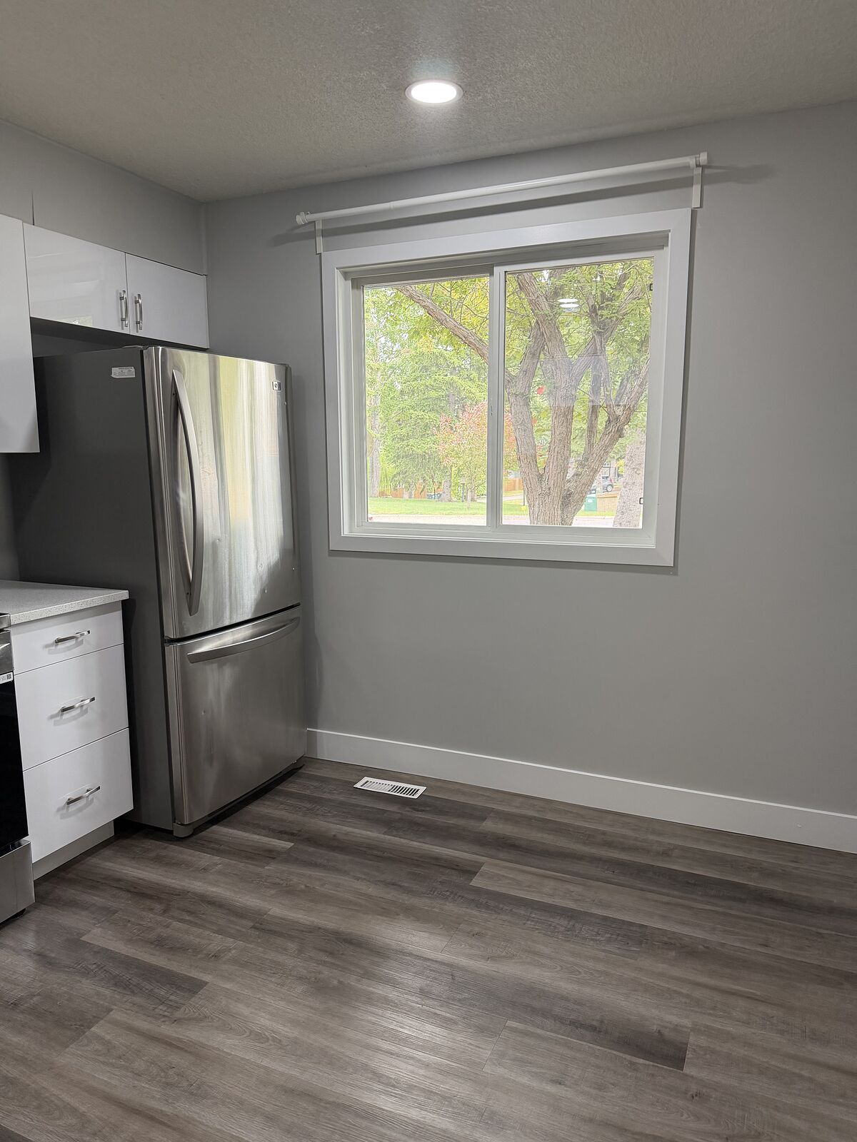 Calgary 3 bedrooms Townhouse for rent. Property photo: 532567-1