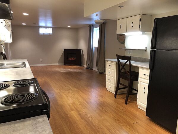 Calgary 2 bedrooms Basement for rent. Property photo: 532869-2