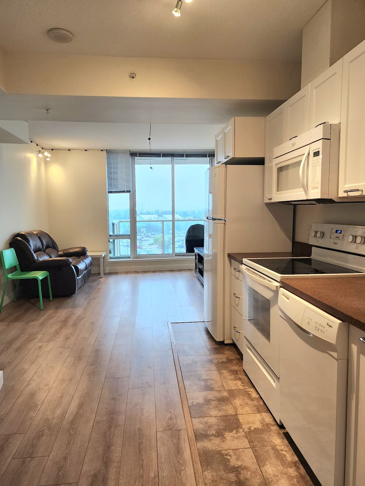 Calgary 1 bedroom Condo Unit for rent. Property photo: 532964-1