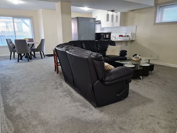 Calgary 2 bedrooms Basement for rent. Property photo: 532994-2