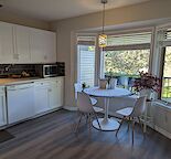 Bright, Private Room + Nearly Private Bathroom in Quiet SW Calgary Home