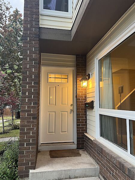 Calgary 3 bedrooms Townhouse for rent. Property photo: 533214-2
