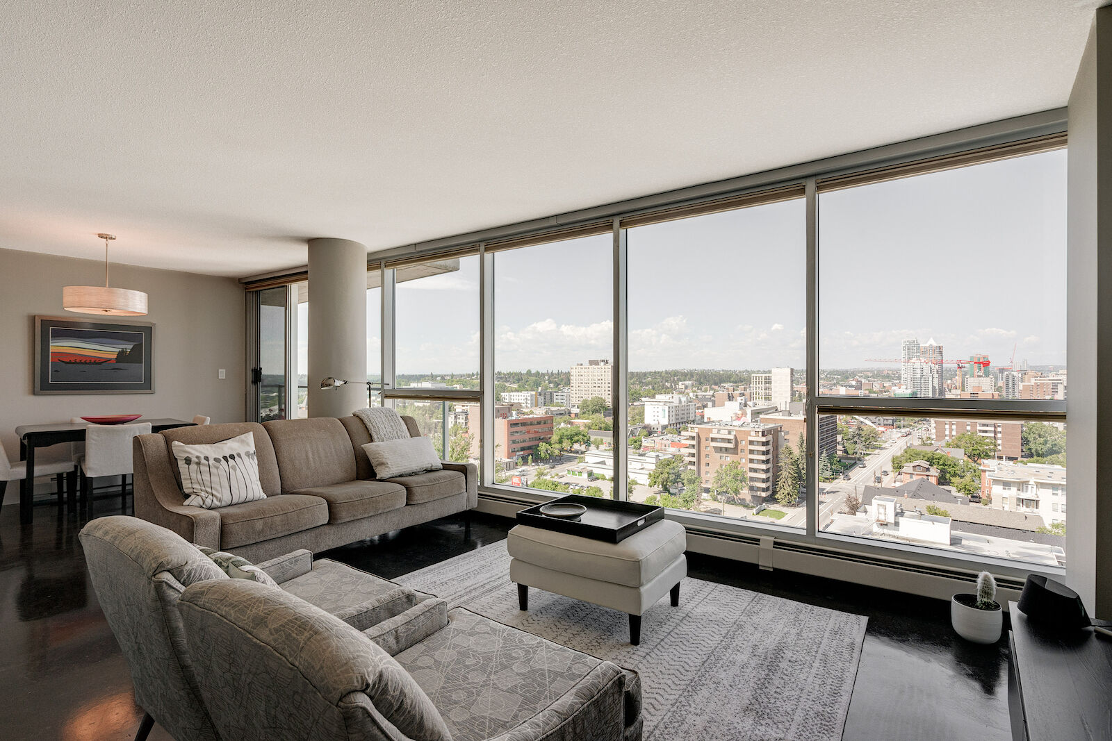 Calgary 1 + Den bedrooms Condo Unit for rent. Property photo: 533292-1