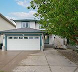 Tuscany NW Calgary- Cozy 2 Story 3 Bed+bonus room 2.5 Bath House Main Floor
