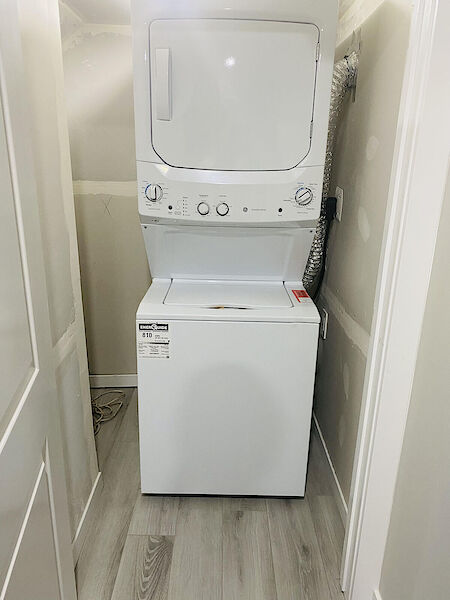 Calgary 2 bedrooms Basement for rent. Property photo: 533416-2