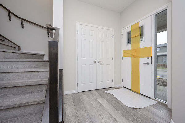Calgary 5 bedrooms Main Floor for rent. Property photo: 533418-2