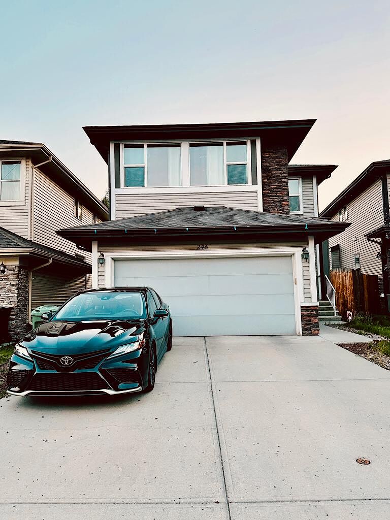 Calgary 3 + Den bedrooms House for rent. Property photo: 533434-1