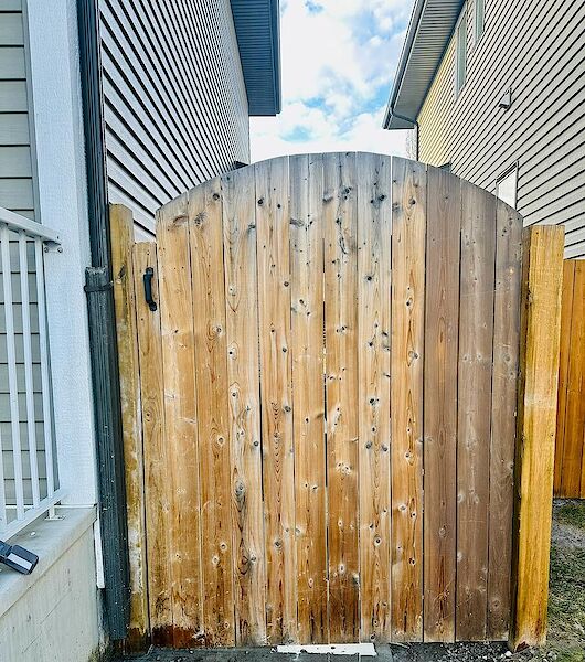 Calgary 3 + Den bedrooms House for rent. Property photo: 533434-3