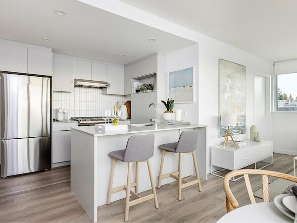 Coquitlam bachelor bedrooms Apartment for rent. Property photo: 533626-2