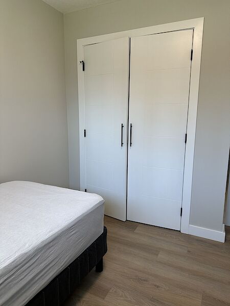 Calgary 1 bedroom Room For Rent for rent. Property photo: 533974-3