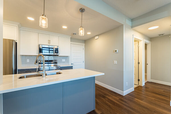 Calgary 2 bedrooms Condo Unit for rent. Property photo: 534007-3