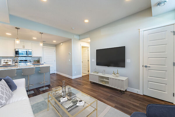Calgary 2 bedrooms Condo Unit for rent. Property photo: 534007-2