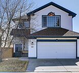 Tuscany - Cozy 2 Story 3 Bed + Den 3 Bath House Main Floor