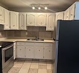 3 BDRM, 1 or 1.5 Bath INCL: HEAT, WATER,  INSUITE W/D