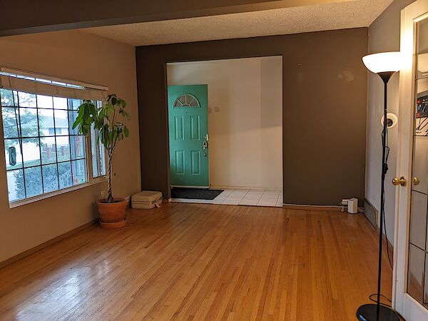 Roommate wanted, 2SLGBTQ+ home, pet-friendly, close to DT, utilities included