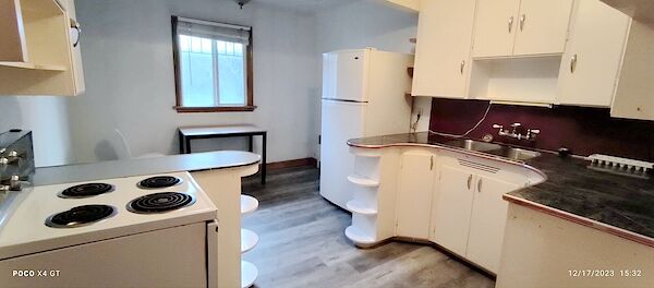 Calgary 2 bedrooms Room For Rent for rent. Property photo: 534459-3