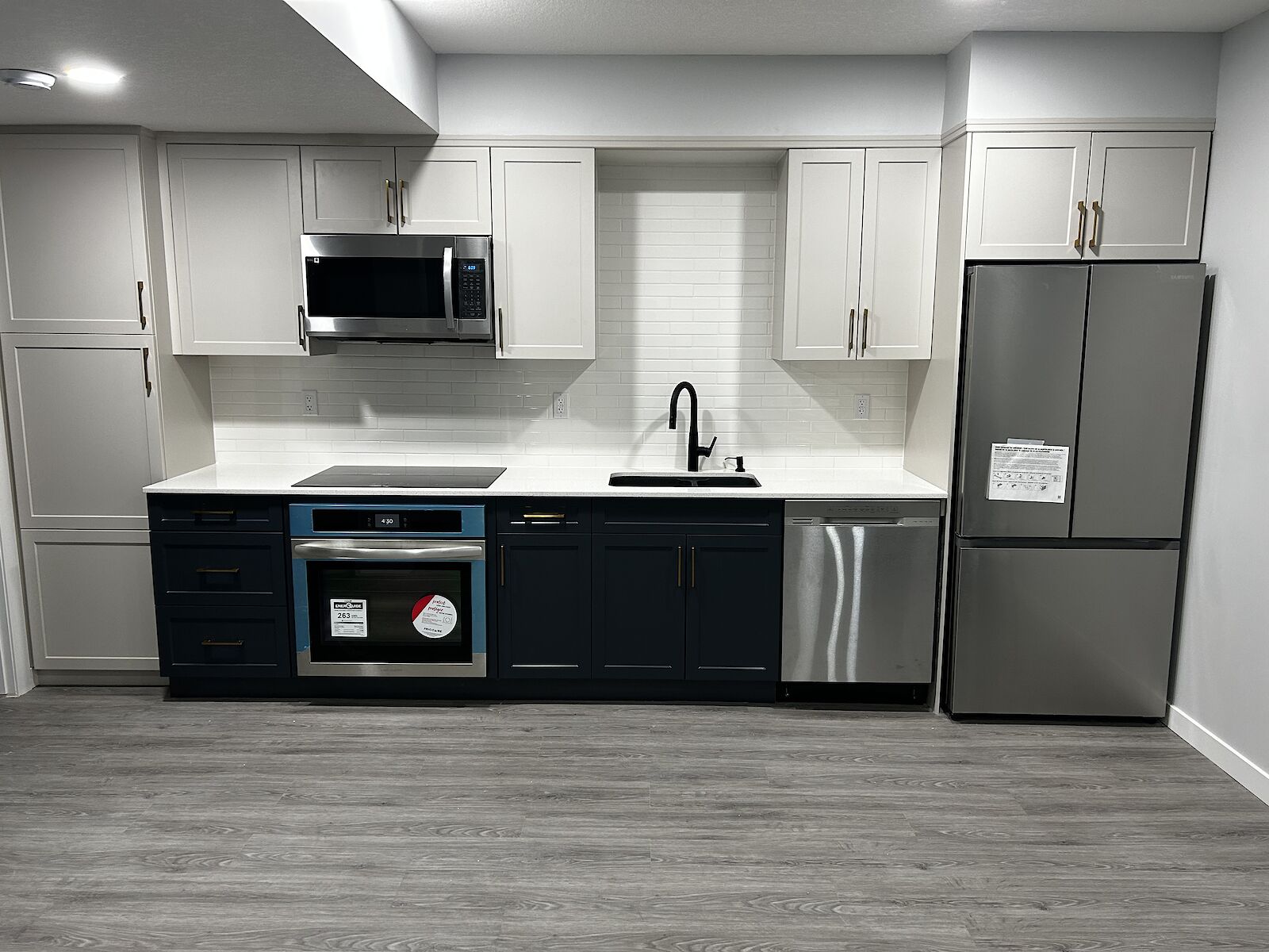 Calgary 2 bedrooms Basement for rent. Property photo: 535262-1