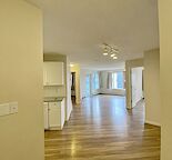 2 Bedroom 2 Bathroom Condo in the Pavilion!