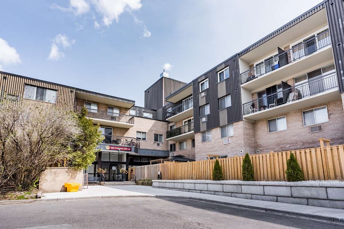 Burlington 2 bedrooms Apartment for rent. Property photo: 537541-1