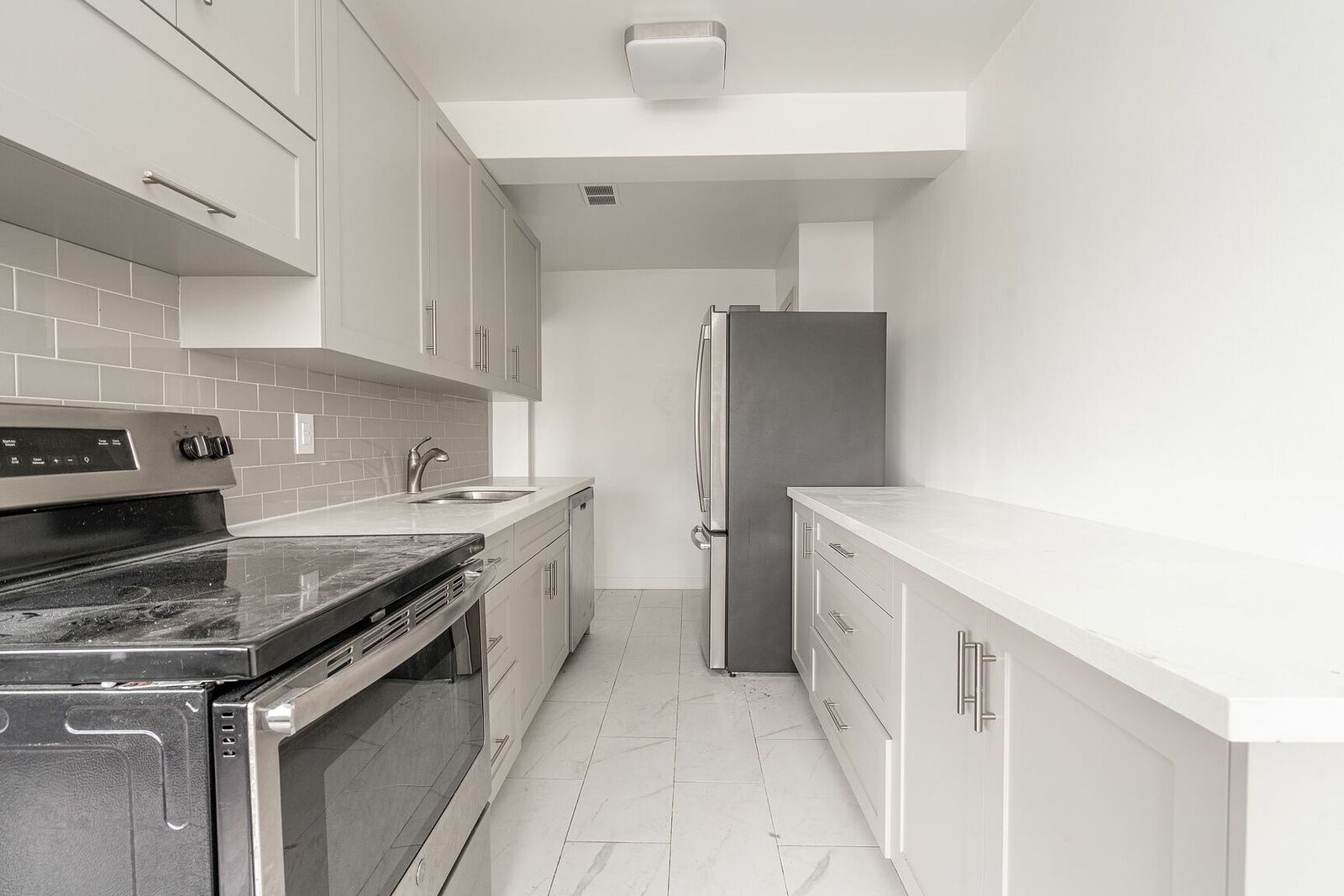 Toronto 2 bedrooms Apartment for rent. Property photo: 538216-1
