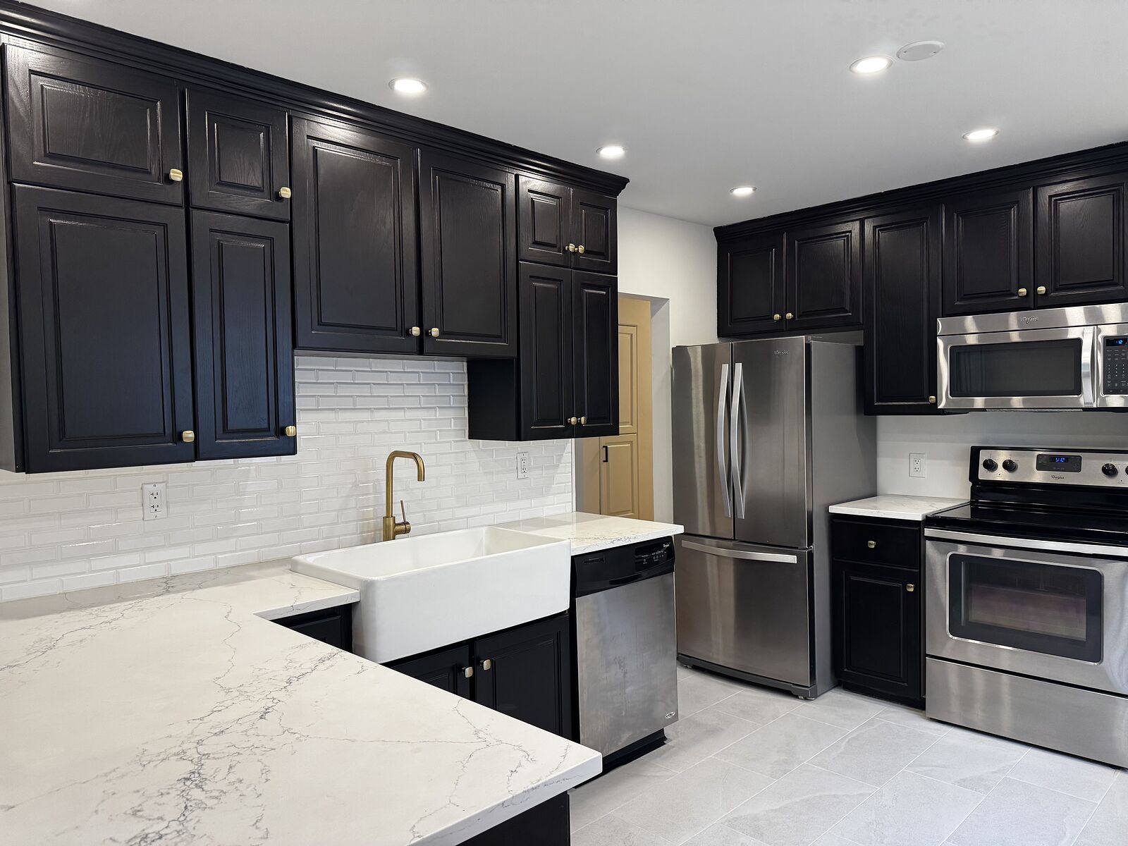 Calgary 3 bedrooms Main Floor for rent. Property photo: 538789-1