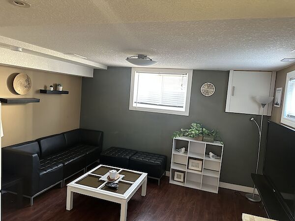 Calgary 2 bedrooms Basement for rent. Property photo: 538915-2