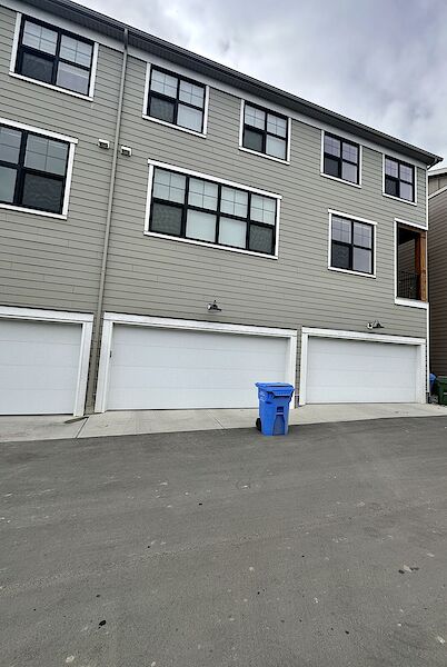 Calgary 3 bedrooms Townhouse for rent. Property photo: 540726-2