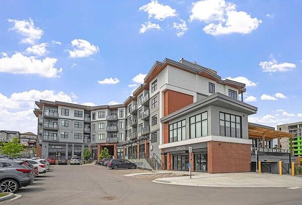 Calgary 2 bedrooms Condo Unit for rent. Property photo: 540749-2