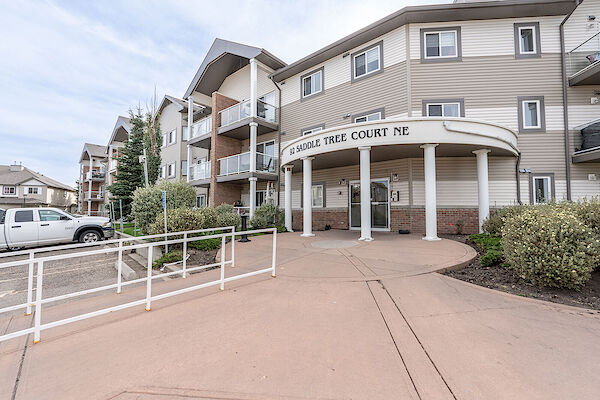 Calgary 2 bedrooms Condo Unit for rent. Property photo: 540970-2