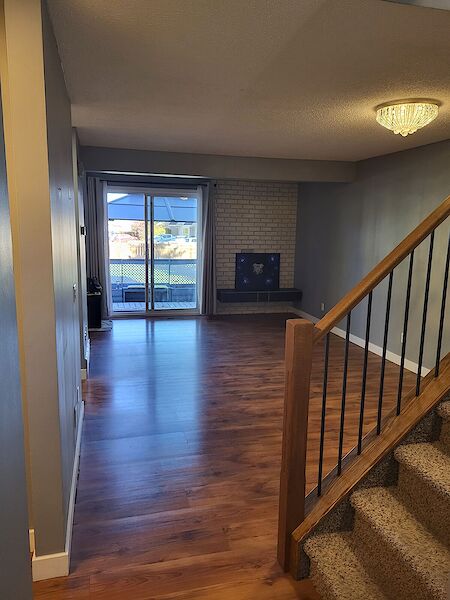 Calgary 3 bedrooms Townhouse for rent. Property photo: 541678-2