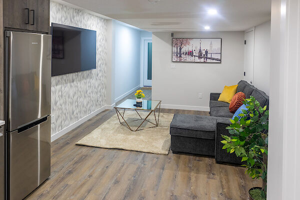 Calgary 1 + Den bedrooms Basement for rent. Property photo: 541786-2