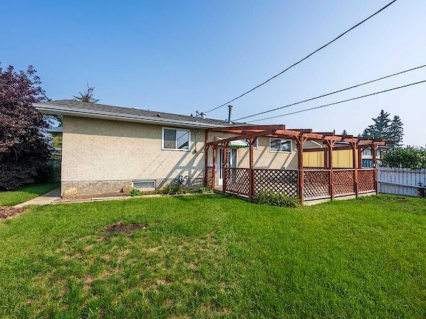 Calgary 3 bedrooms Main Floor for rent. Property photo: 541819-2