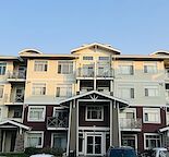 2 BED, 2 BATH + DEN with an UNDERGROUND PARKING in Auburn Bay/Seton