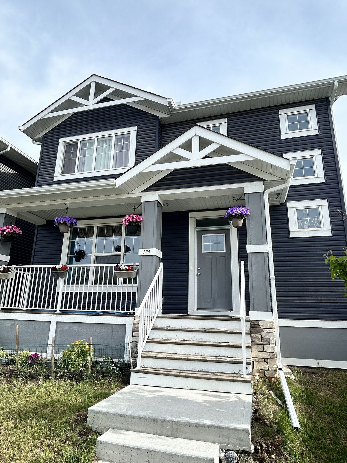 Calgary 4 bedrooms House for rent. Property photo: 542192-1